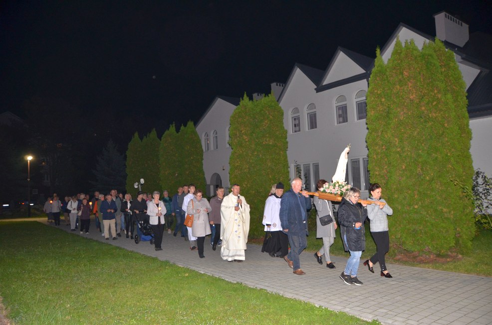 pazdziernik 16